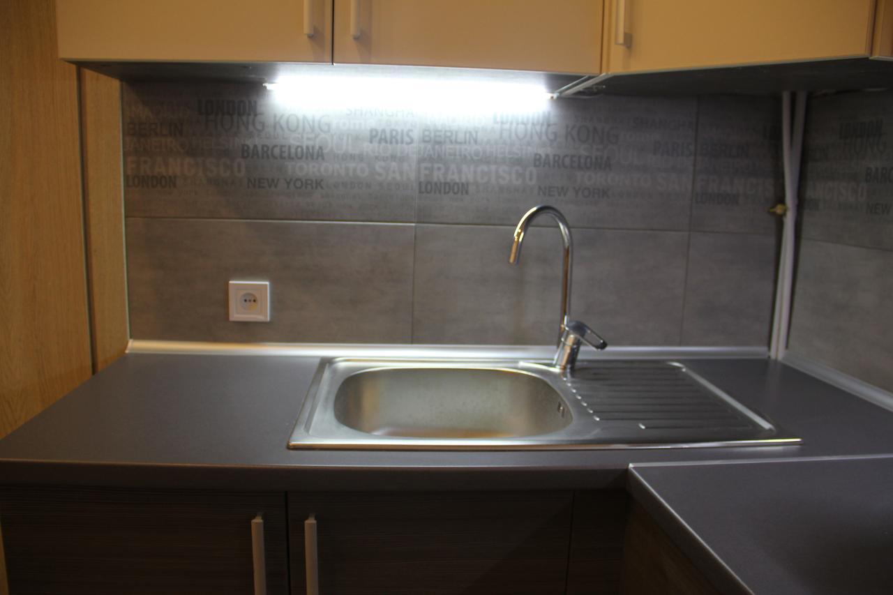 Apartment On Khorvatska Street Lviv Luaran gambar