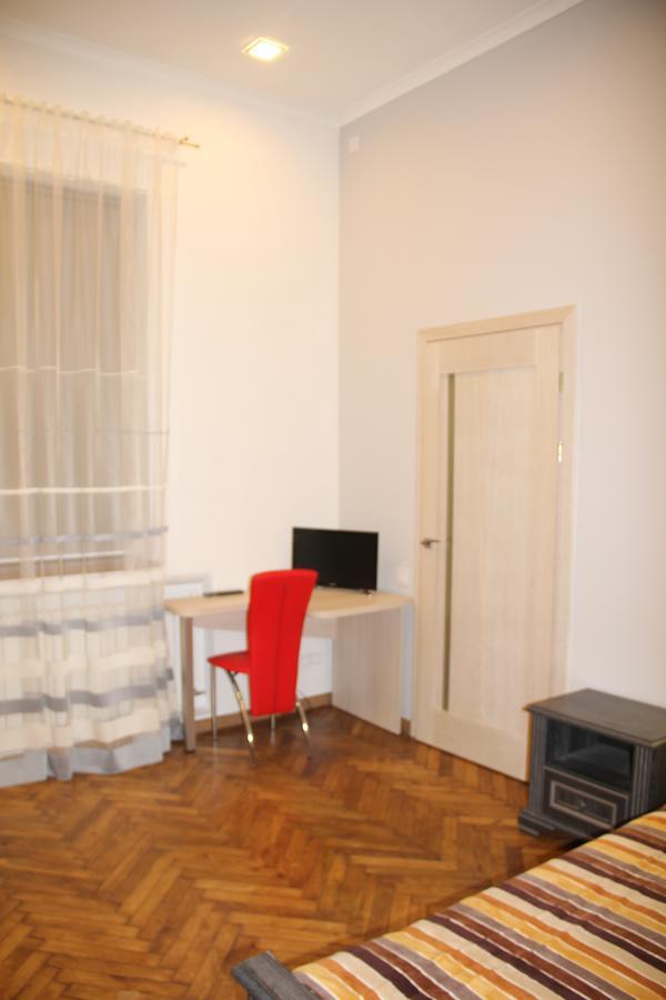 Apartment On Khorvatska Street Lviv Luaran gambar